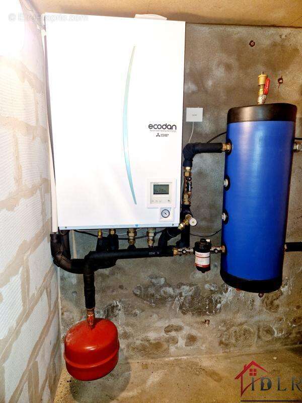 Maison à GENEVRIERES