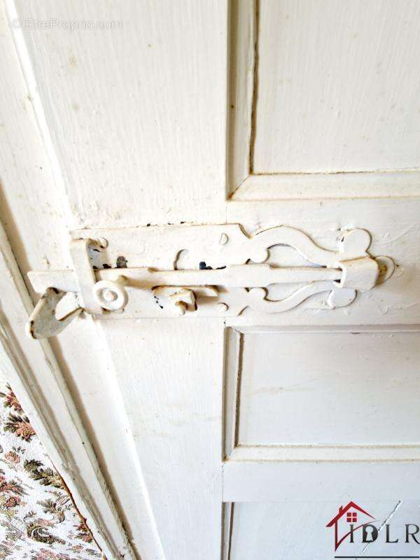 Maison à GENEVRIERES