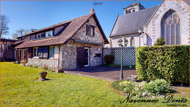 Maison à LA SAUSSAYE