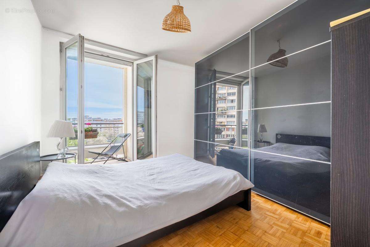 Appartement à PARIS-12E