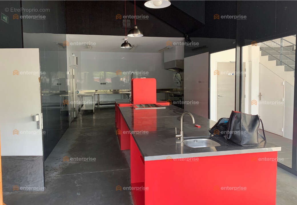 Commerce à WASQUEHAL