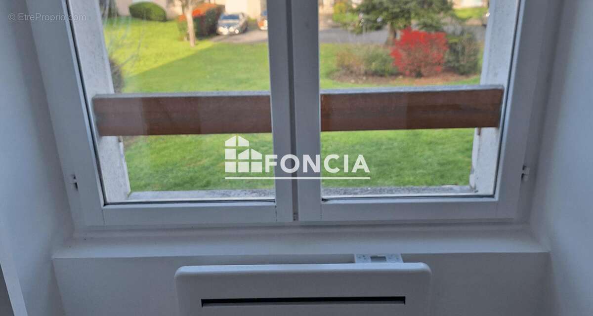 Appartement à MENNECY