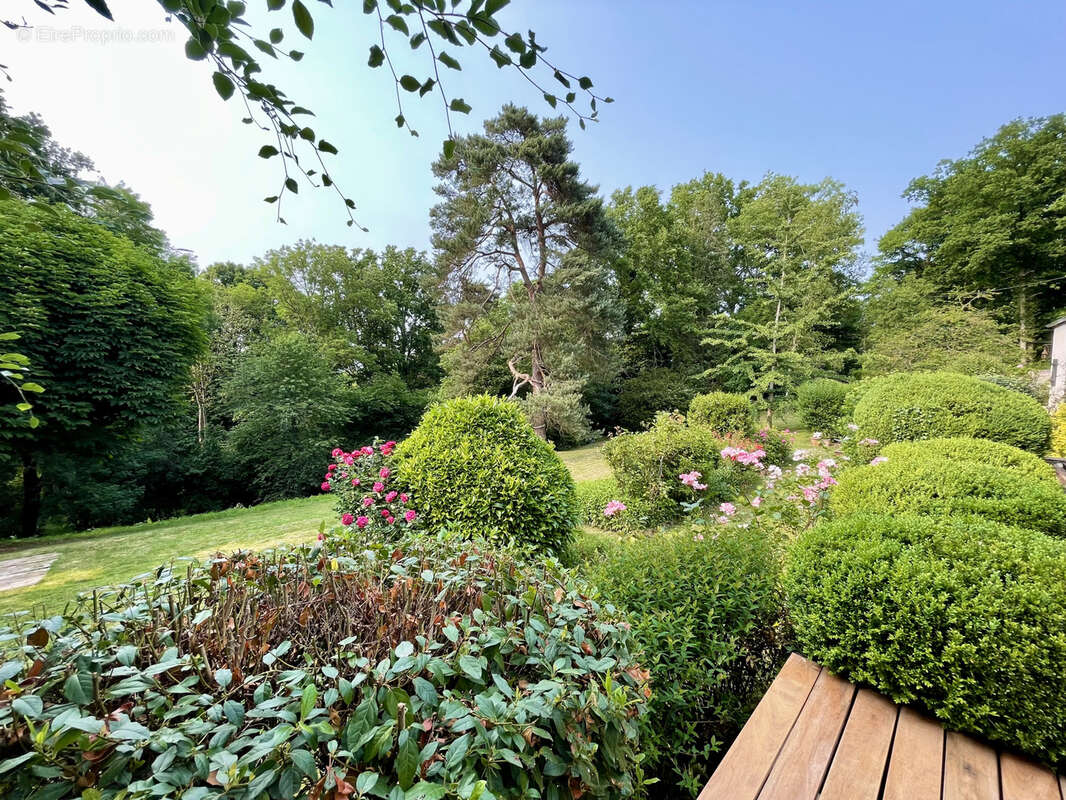 Maison à LES MESNULS