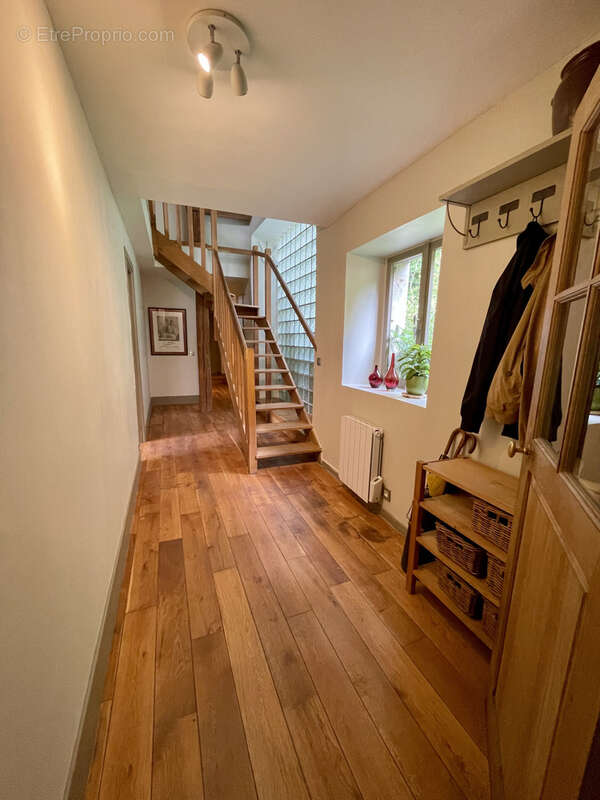 Maison à LES MESNULS