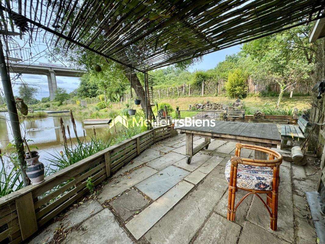 Terrain à SAINT-BERTHEVIN