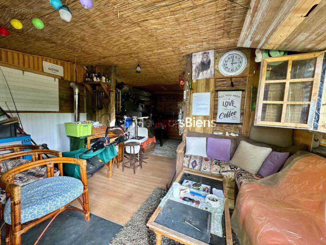 Terrain à SAINT-BERTHEVIN