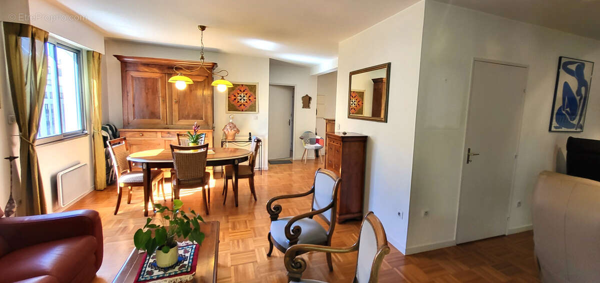 Appartement à LYON-6E