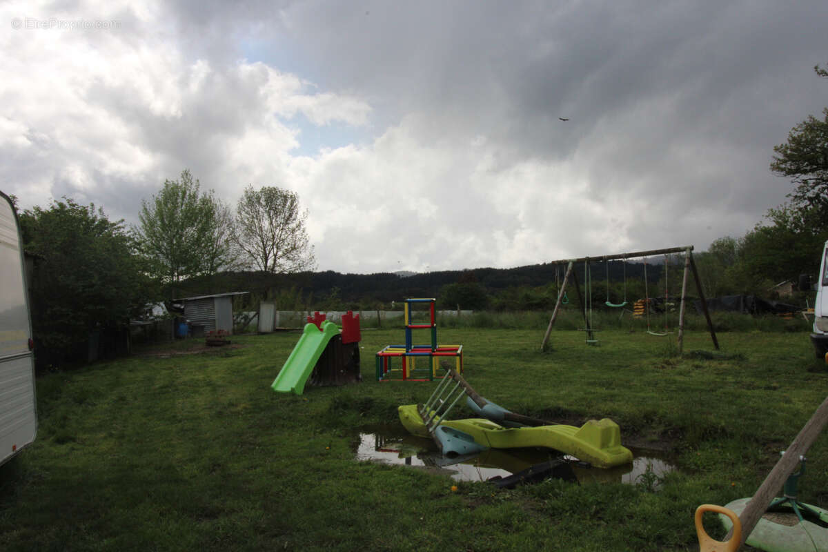 Maison à MARSAC-EN-LIVRADOIS