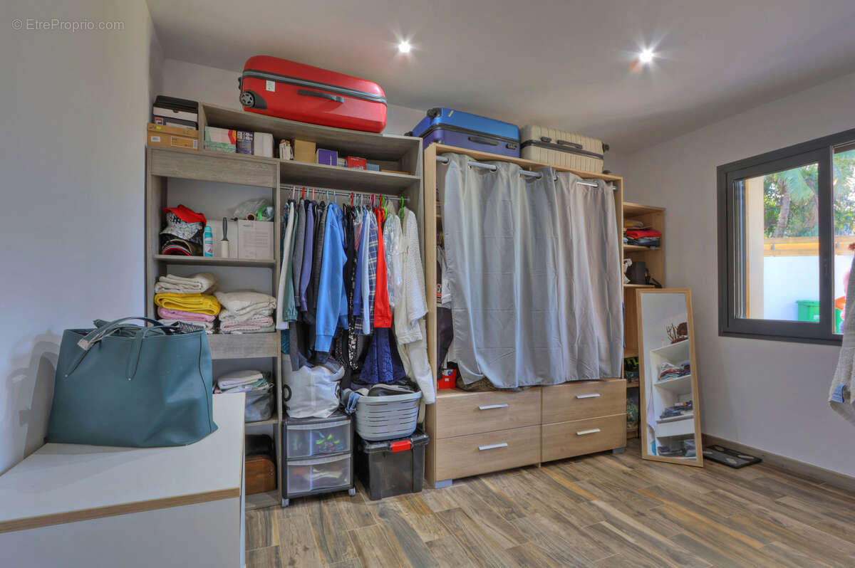 Maison à L&#039;ETANG-SALE