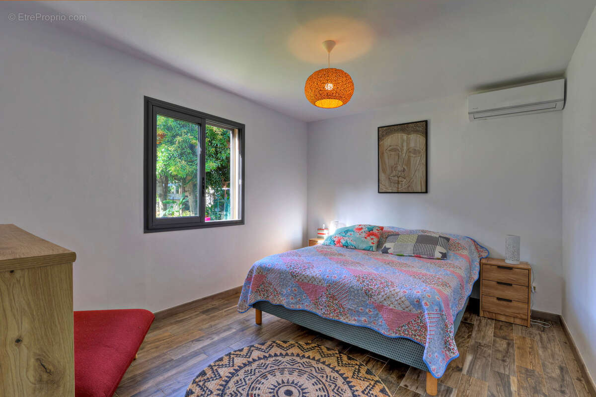 Maison à L&#039;ETANG-SALE