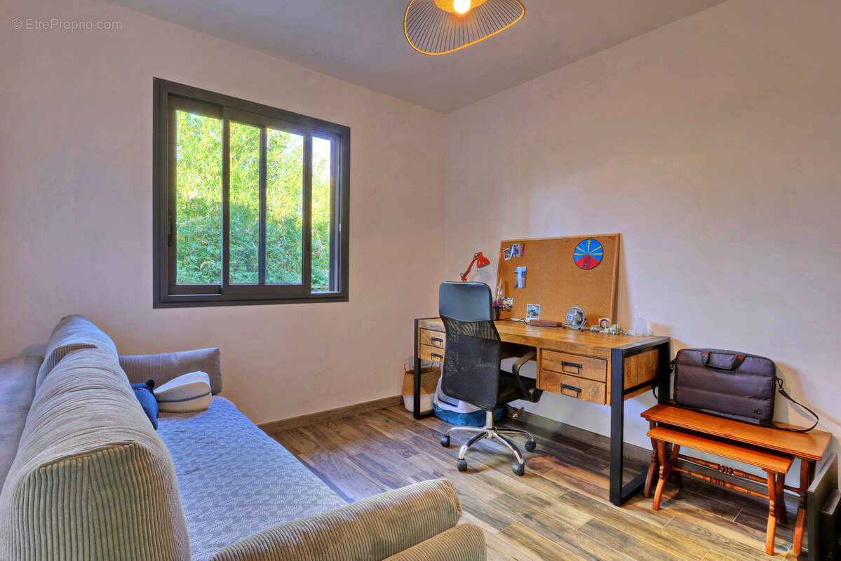 Maison à L&#039;ETANG-SALE