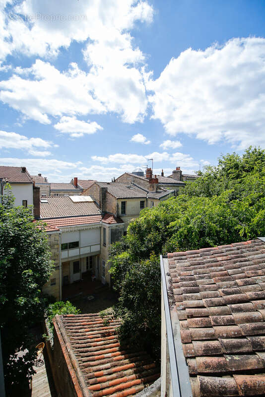 Appartement à BORDEAUX