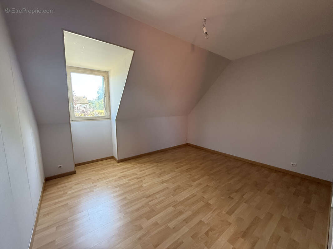 Maison à COSNE-COURS-SUR-LOIRE