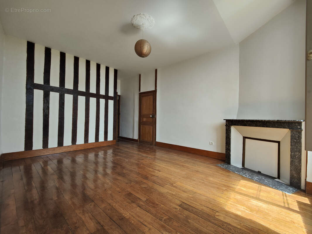 Appartement à JOIGNY