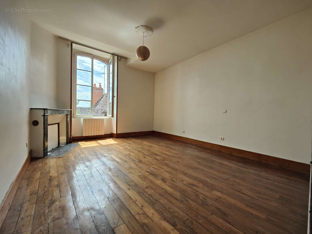 Appartement à JOIGNY