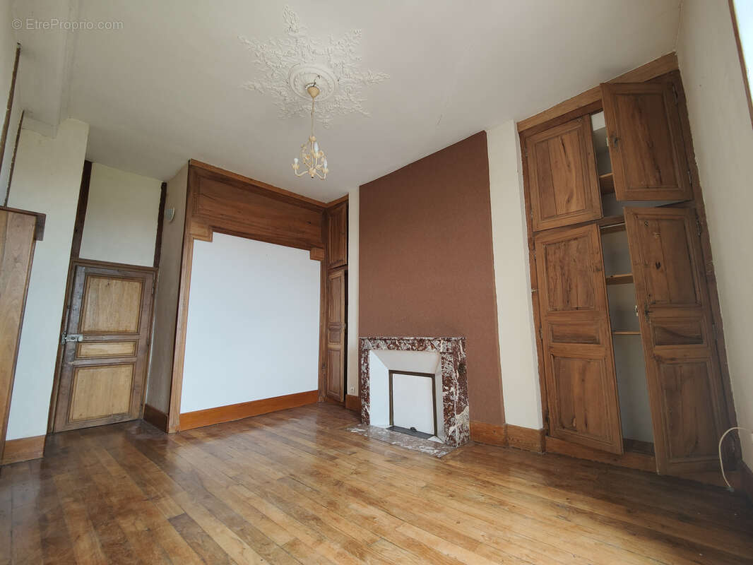 Appartement à JOIGNY