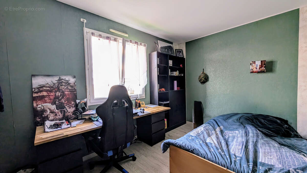 Maison à LES LANDES-GENUSSON