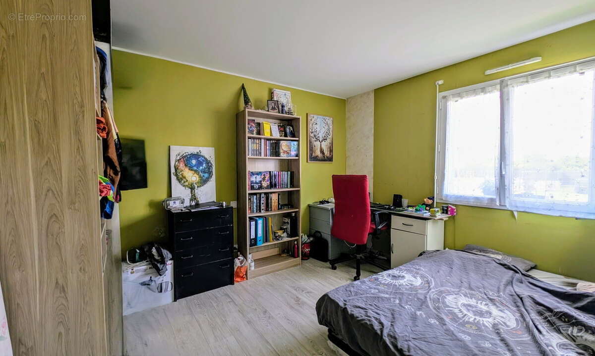 Maison à LES LANDES-GENUSSON