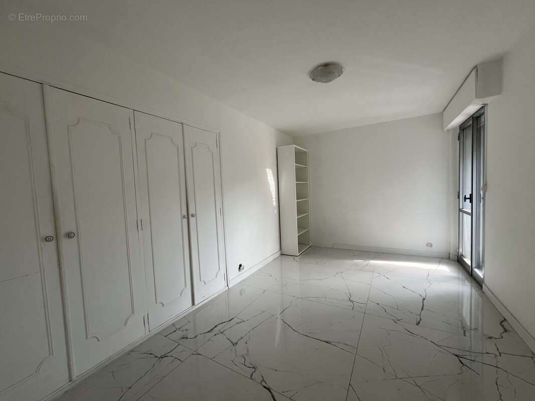 Appartement à VENCE