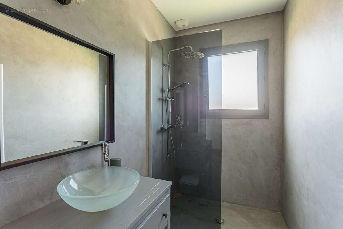 Maison à BASSUSSARRY