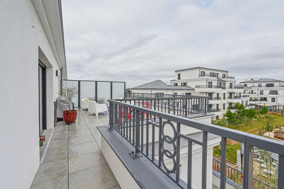 Appartement à SAINT-MAUR-DES-FOSSES