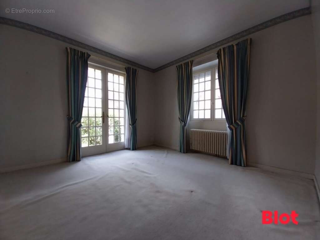 Maison à LA GUERCHE-DE-BRETAGNE