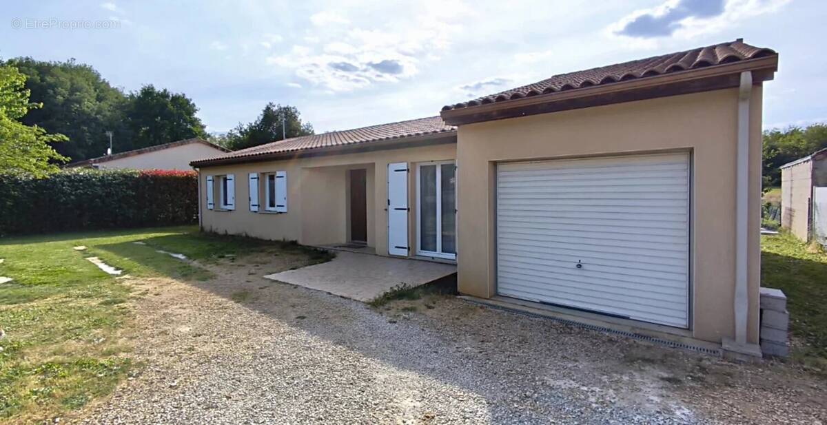 Maison à CELLE-LEVESCAULT