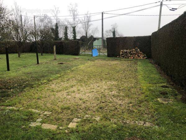Terrain à OZOIR-LA-FERRIERE