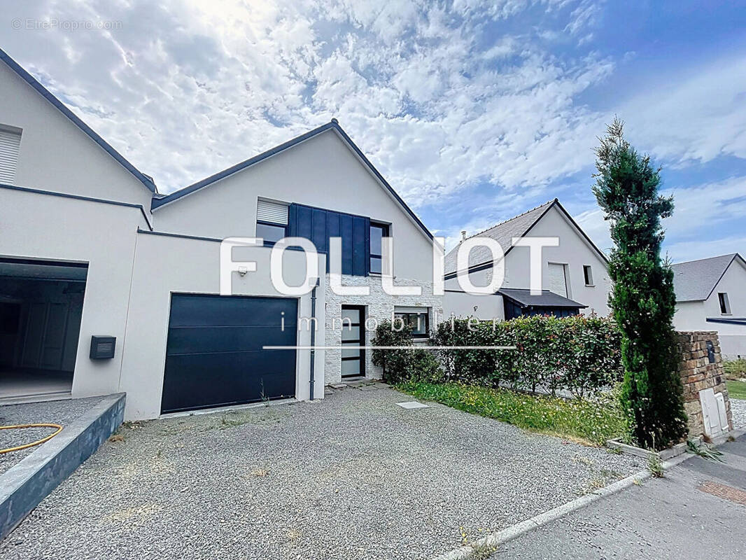 Maison à SAINT-PAIR-SUR-MER