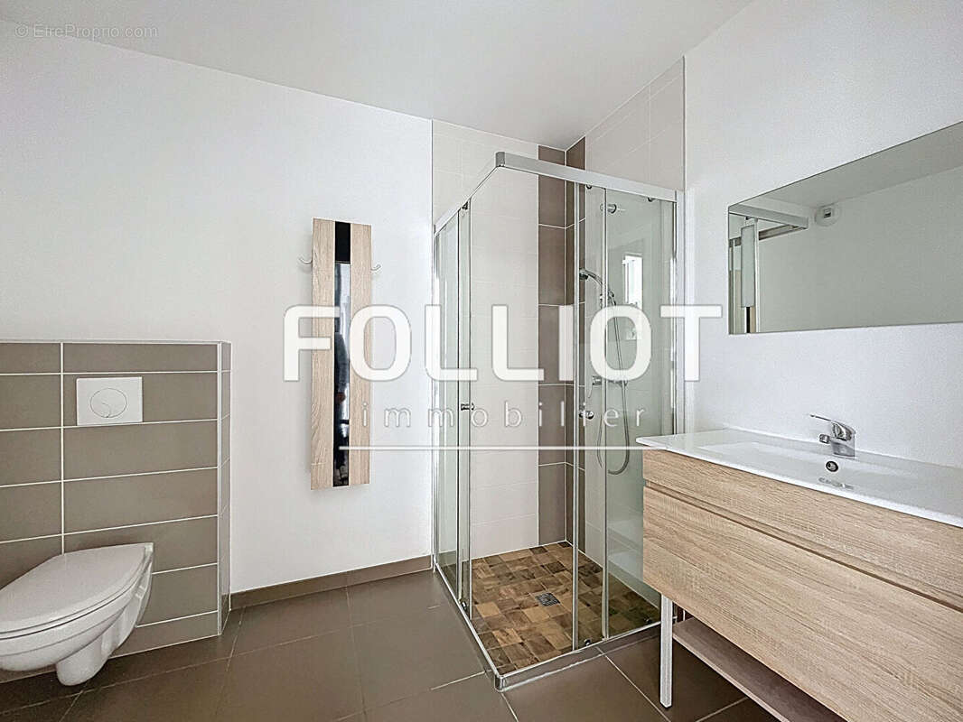 Maison à SAINT-PAIR-SUR-MER