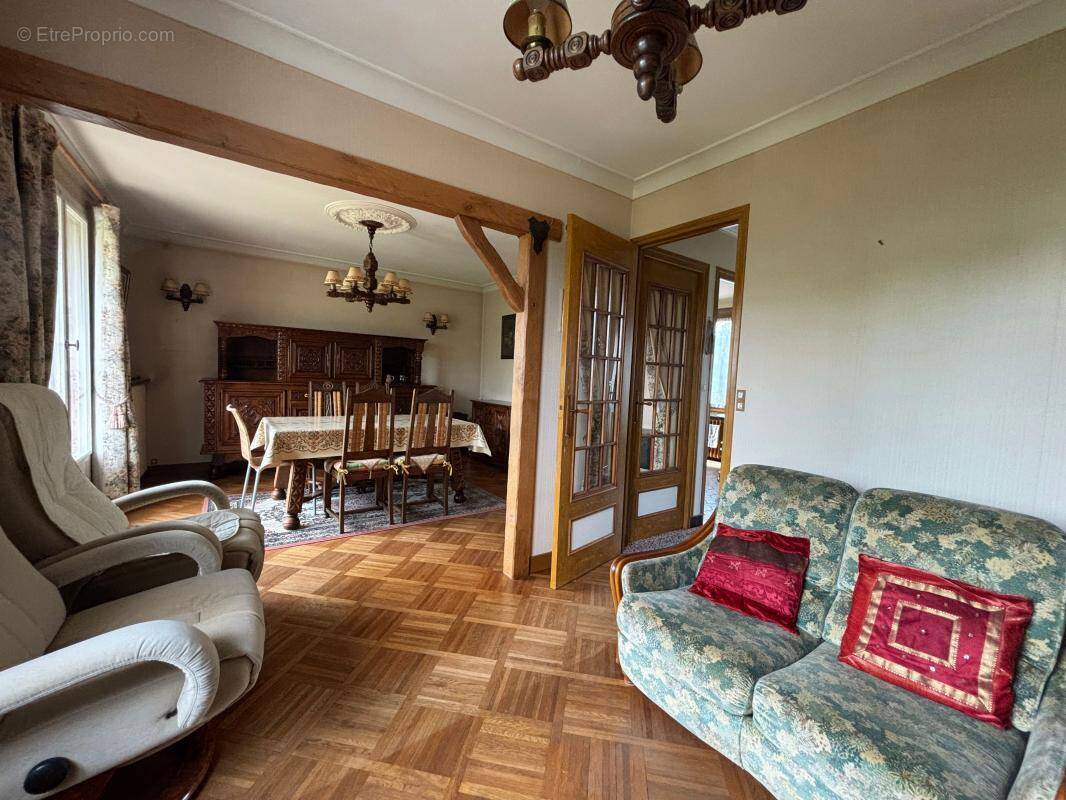 Maison à CHOISY-AU-BAC