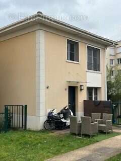 Maison à BONNEUIL-EN-FRANCE