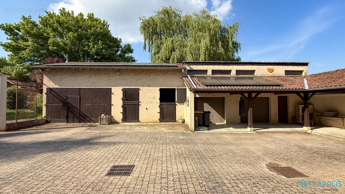 Maison à VILLEFRANCHE-SUR-SAONE