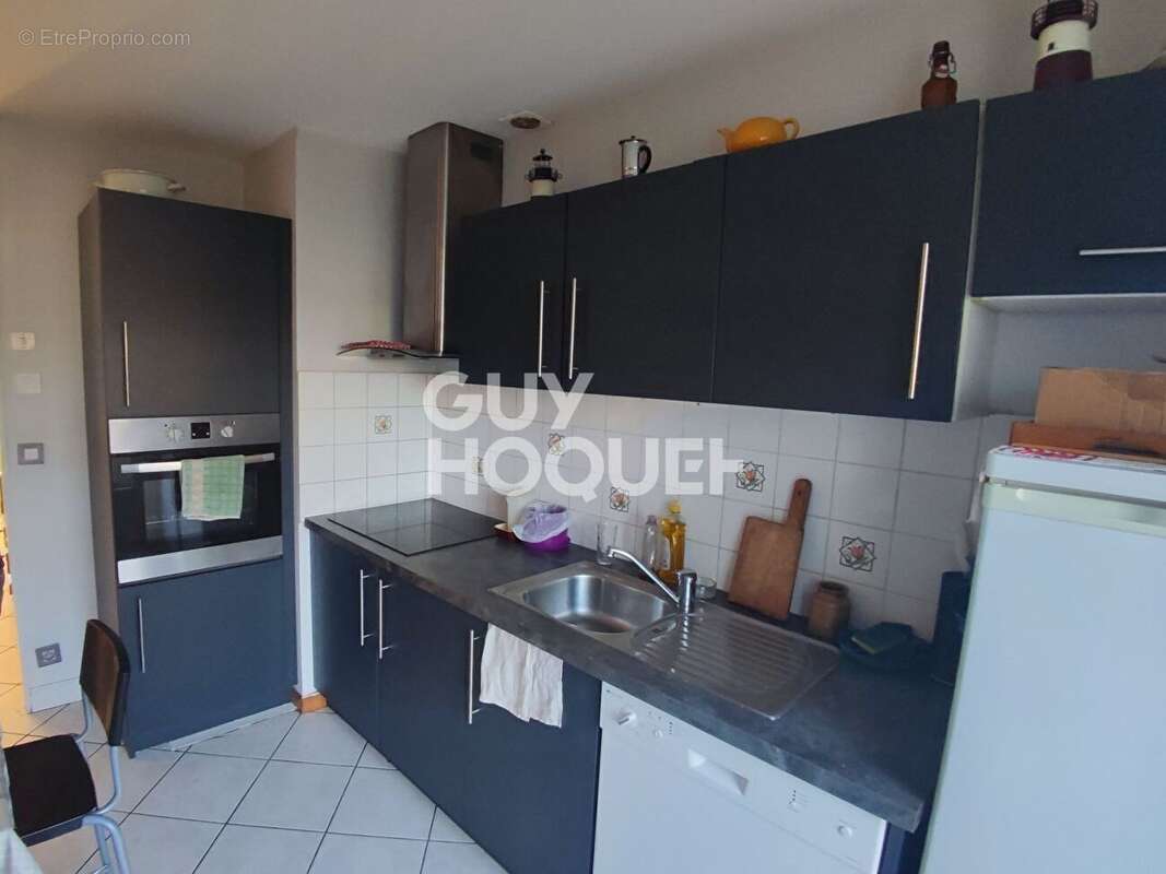 Maison à SAINT-ROMAIN-LE-PUY