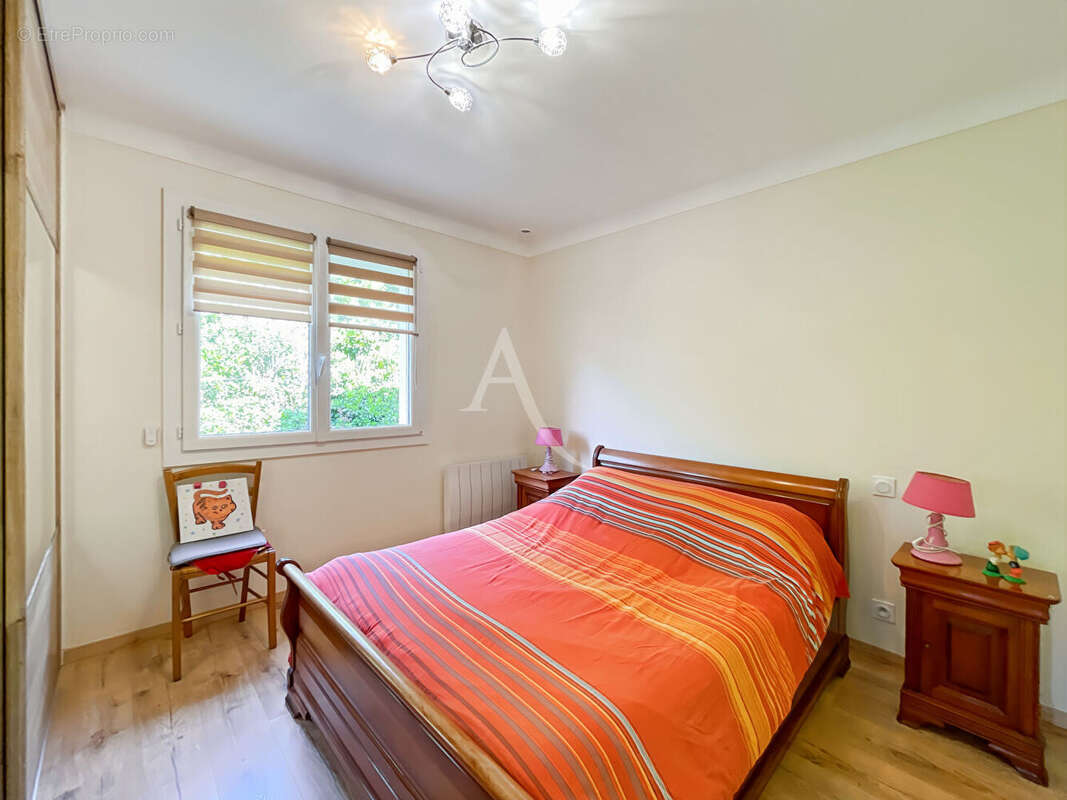 Maison à LE PERRIER