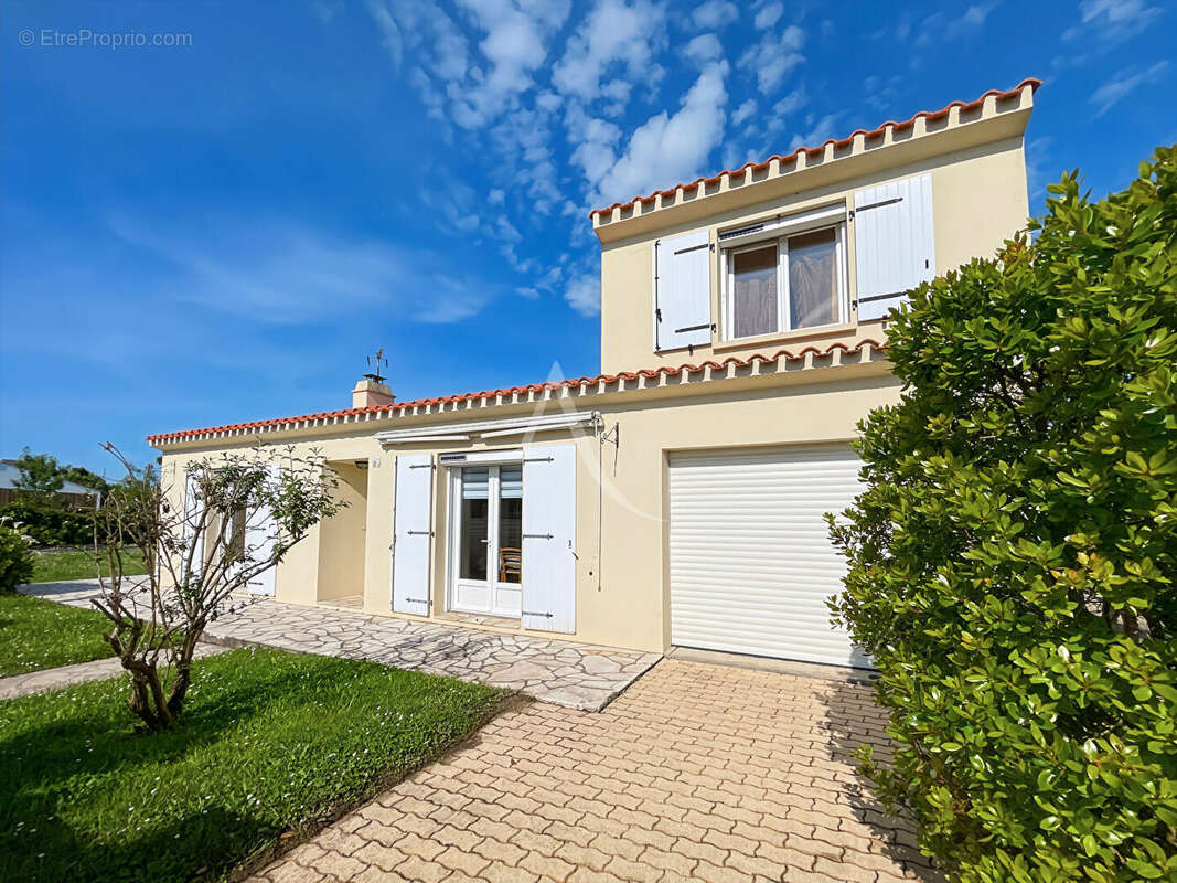 Maison à LE PERRIER