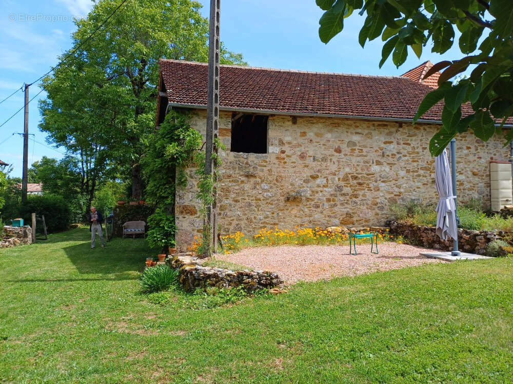 Maison à LISSAC-ET-MOURET