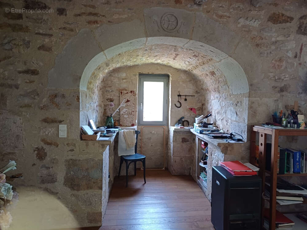 Maison à LISSAC-ET-MOURET