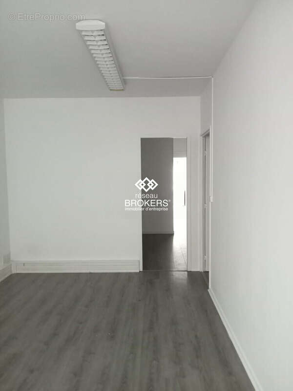 BUREAU 3 OUVERT - Commerce à PAU