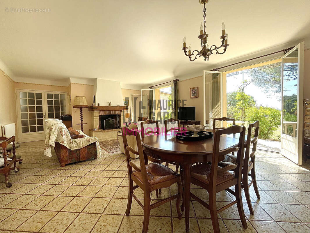 Maison à CAUMONT-SUR-DURANCE