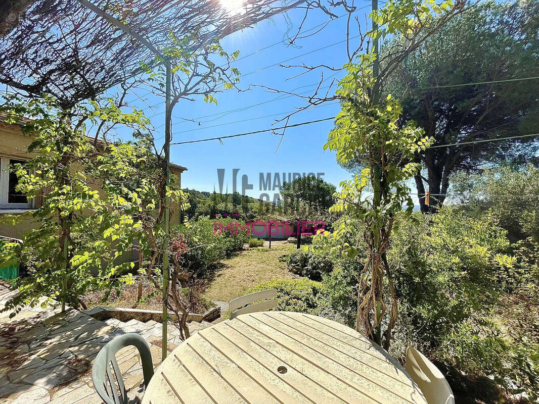 Maison à CAUMONT-SUR-DURANCE