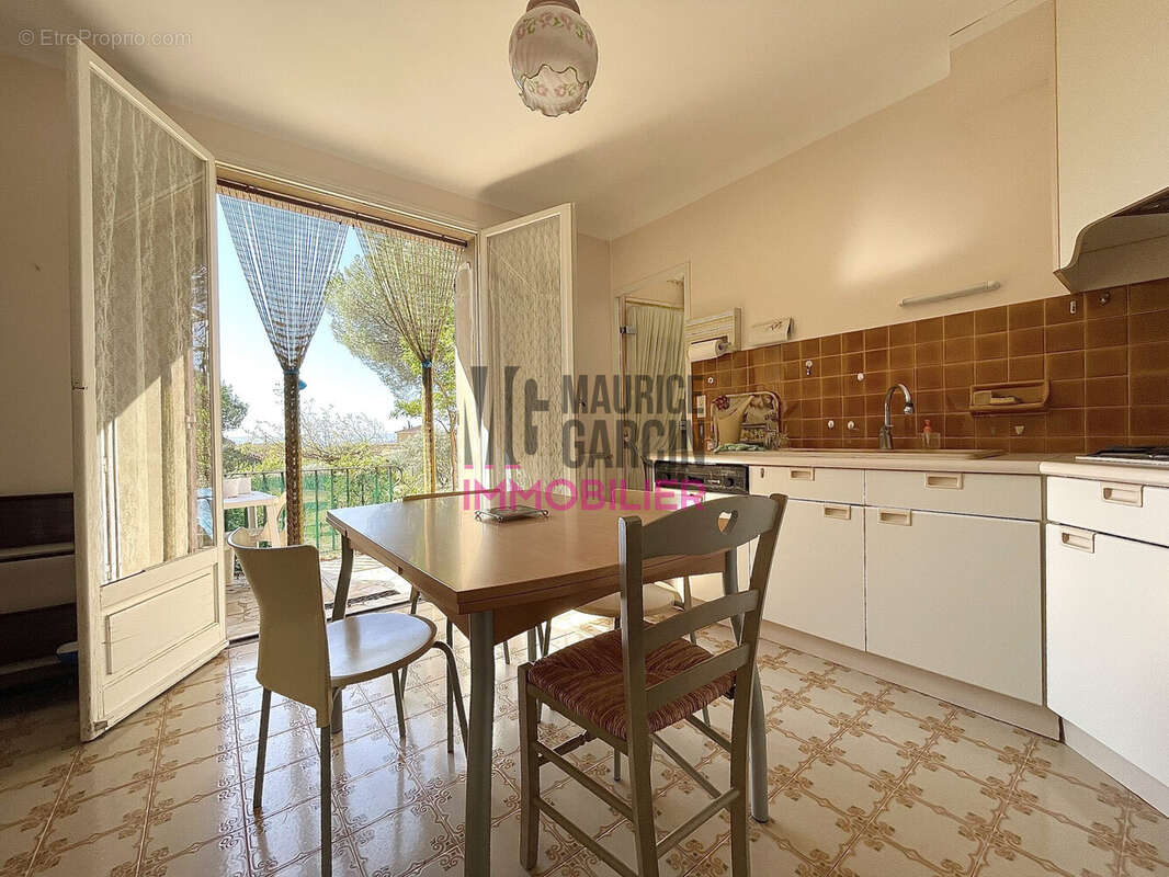 Maison à CAUMONT-SUR-DURANCE