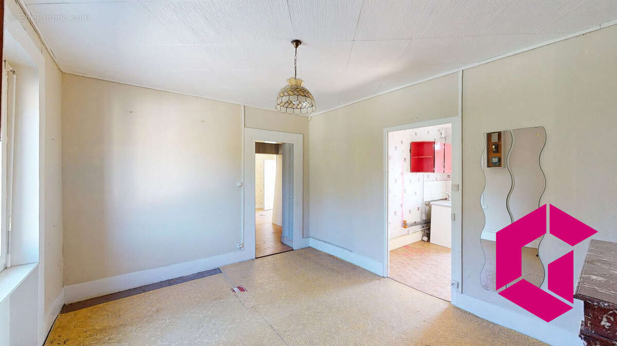 Appartement à UNIEUX