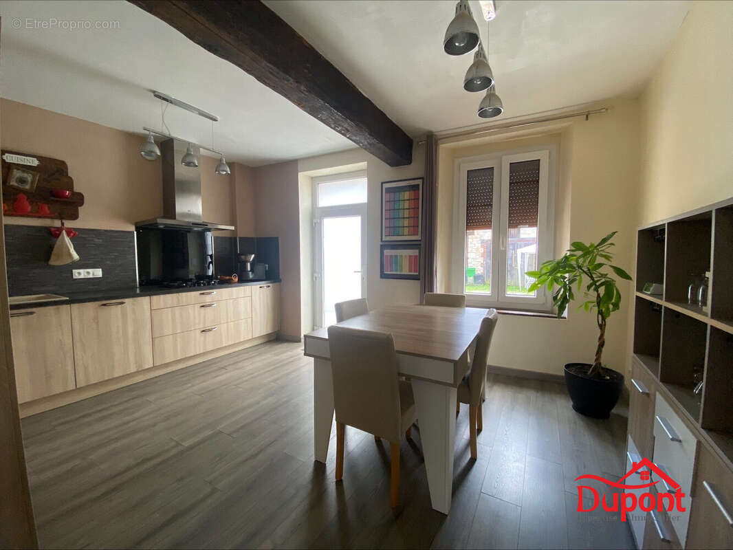 Maison à AIX-EN-OTHE