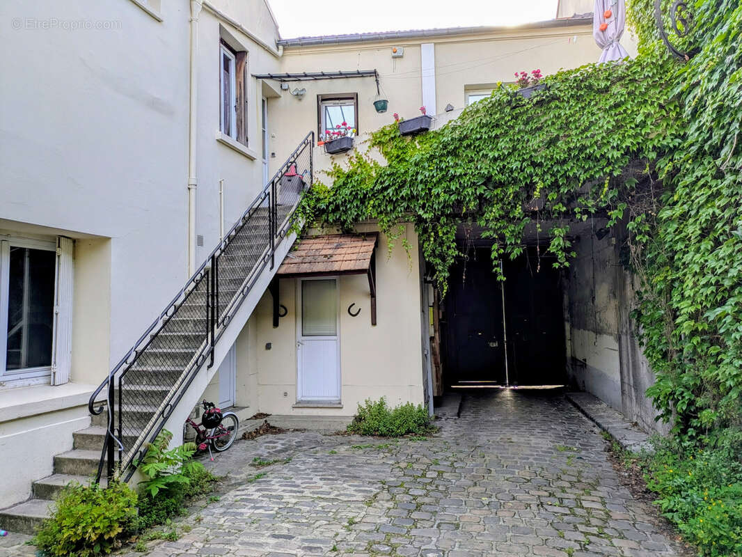 Maison à GENNEVILLIERS