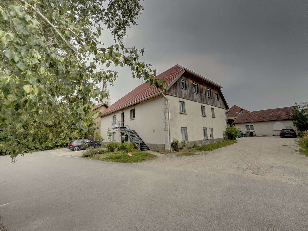 Appartement à LE RUSSEY