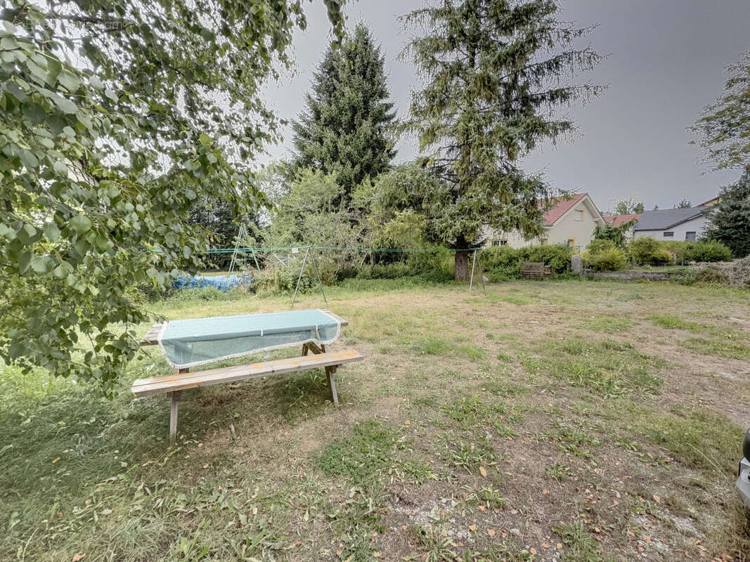 Appartement à LE RUSSEY