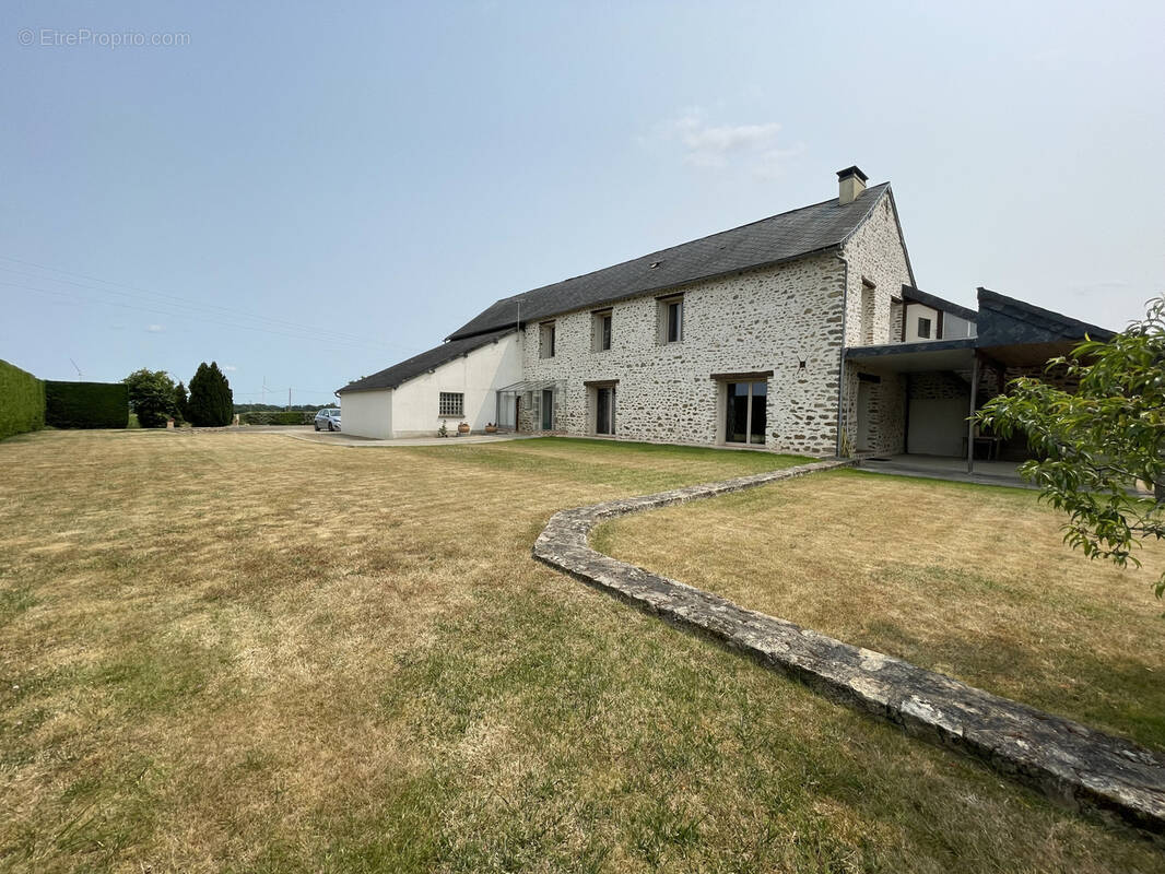 Maison à MARTIGNE-SUR-MAYENNE
