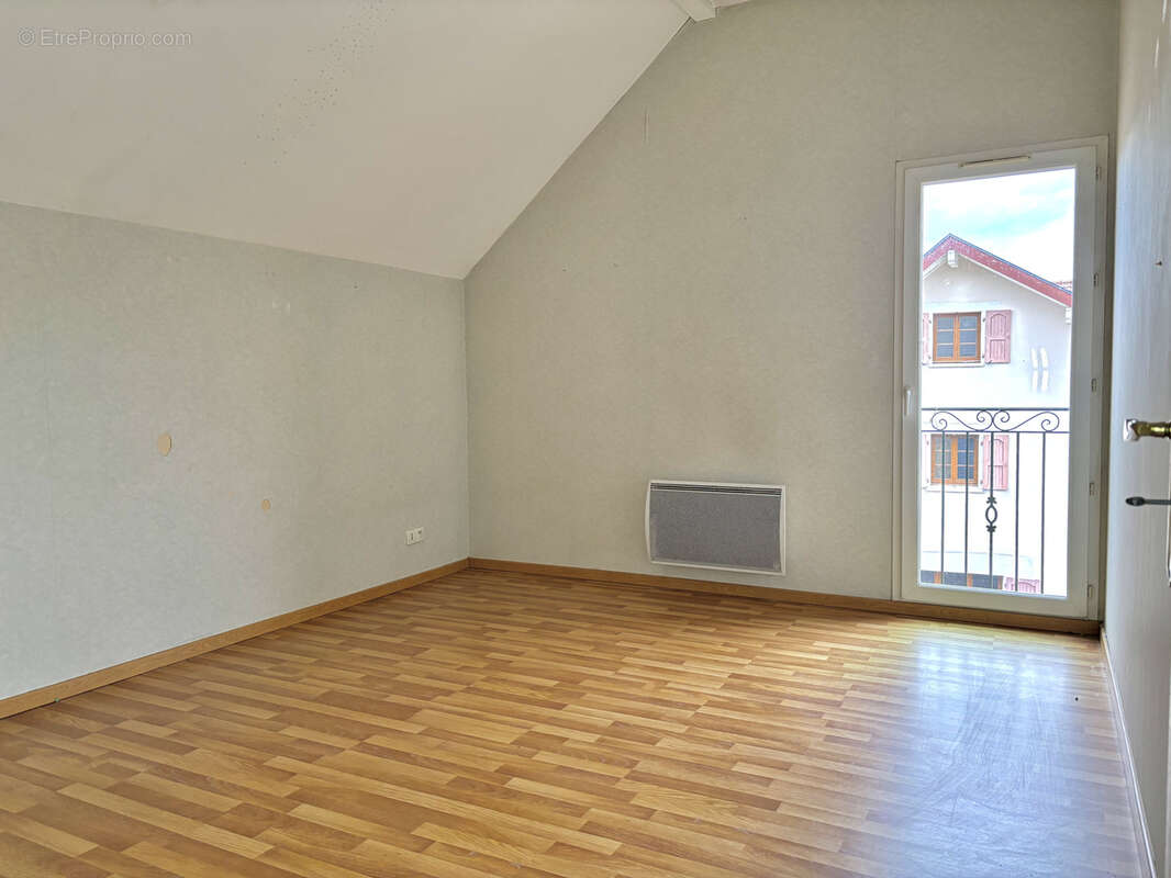 Appartement à SEGNY