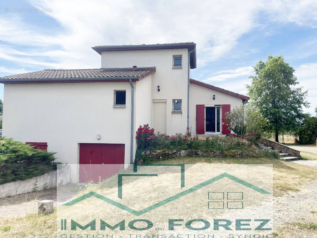 Maison à SAINTE-FOY-SAINT-SULPICE